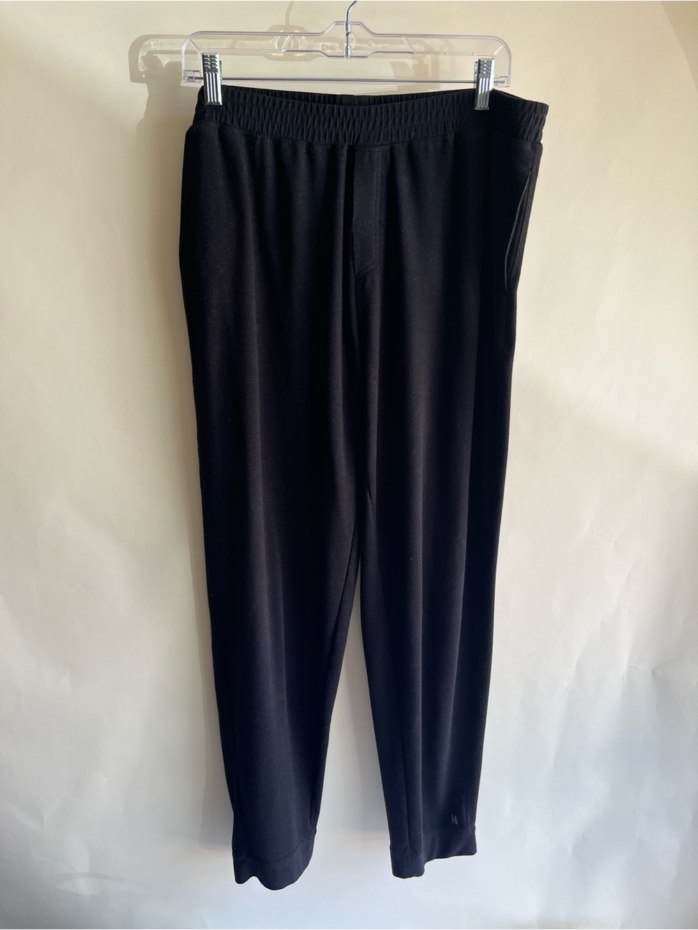 Hue joggers pants black pockets sz xl women’s elastic waist euc exercise workout